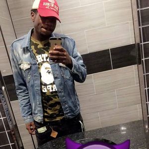 Meet your Posher, Johnathan